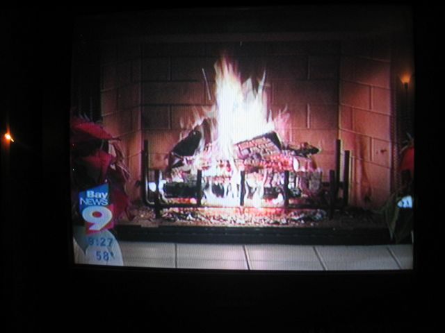 IMG_0241.JPG
TV Fireplace