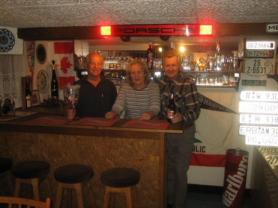 9/24/11 In Milan's nice Bar  IMG 4526