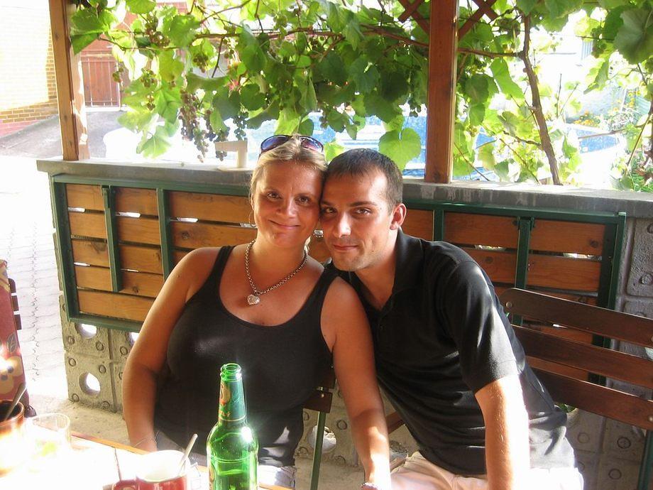 Synovec Honzik a pritelkyne Kveta...IMG 4278